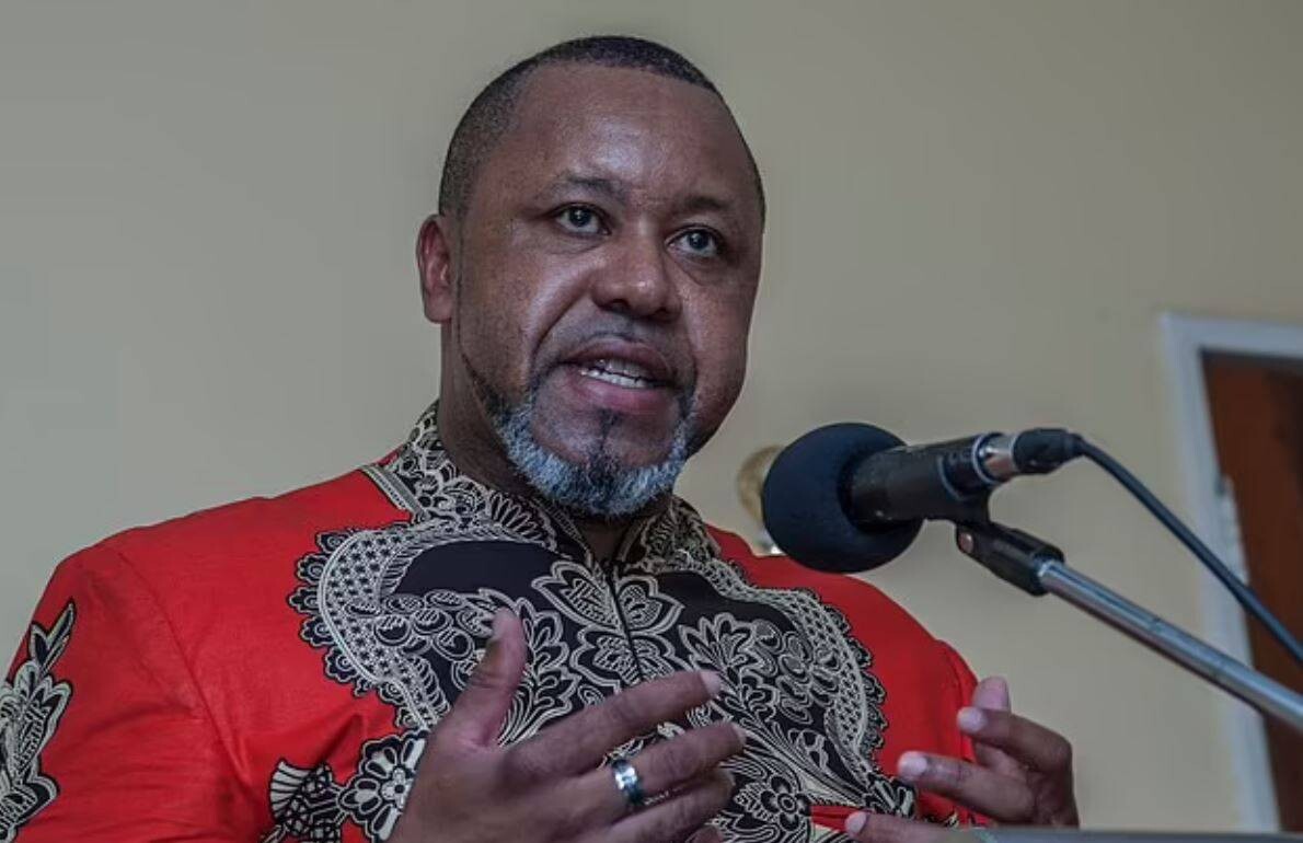 Бывший вице-президент Малави Саулос Чилима погиб в авиакатастрофе