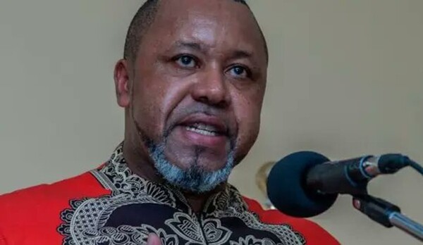 Исчезновение самолета Вооруженных сил Малави с вице-президентом на борту